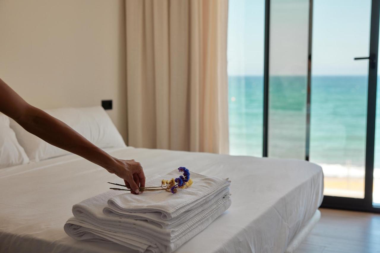 Ancon Suites Карбонерас Екстериор снимка