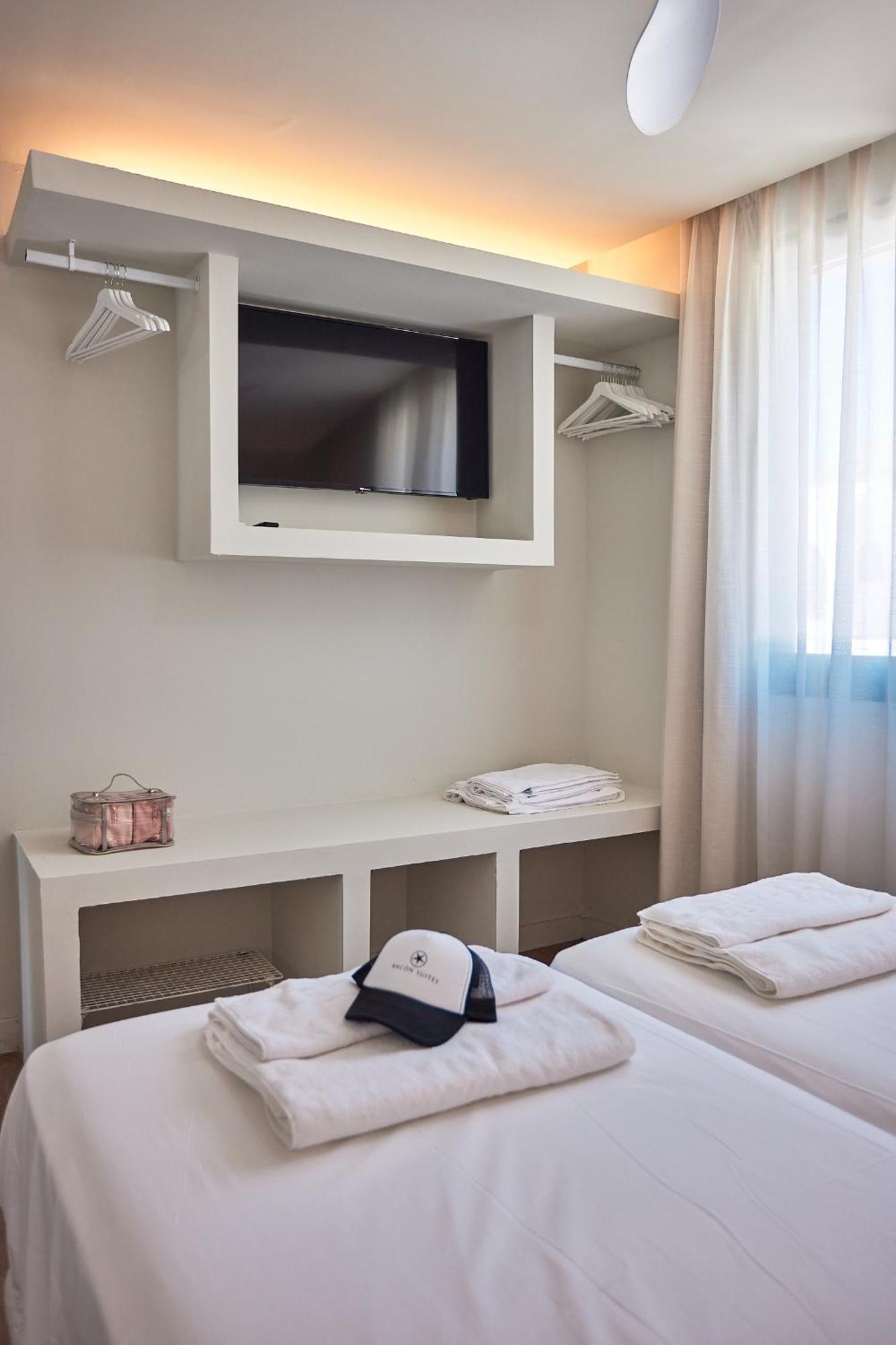Ancon Suites Карбонерас Екстериор снимка